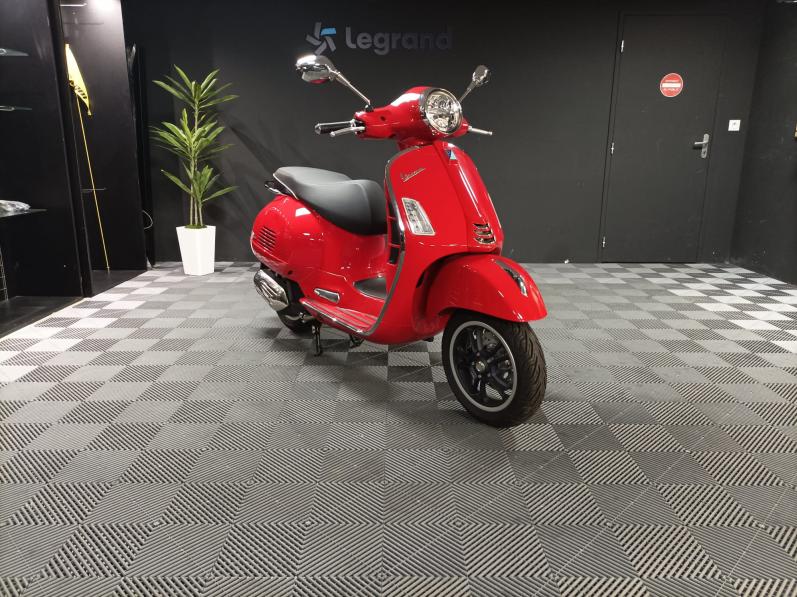 VESPA GTS 125 